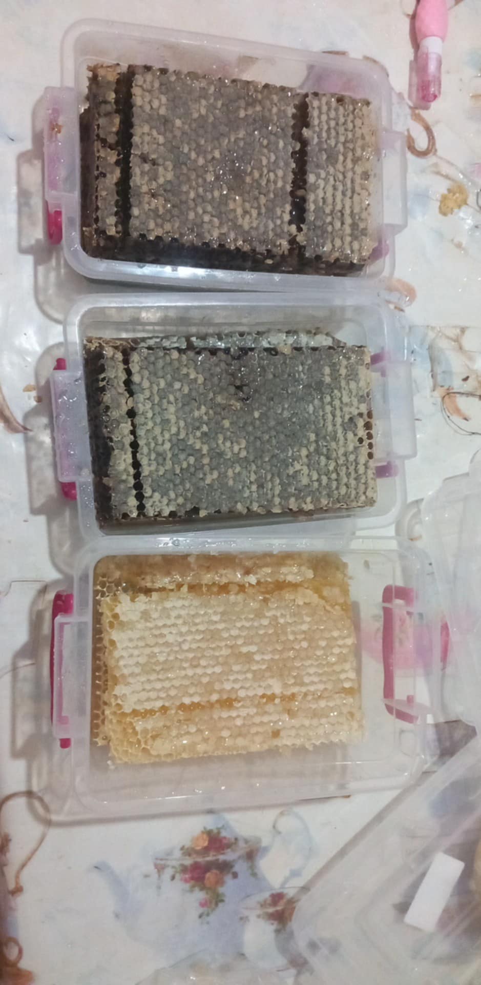 عسل بالشهدة
