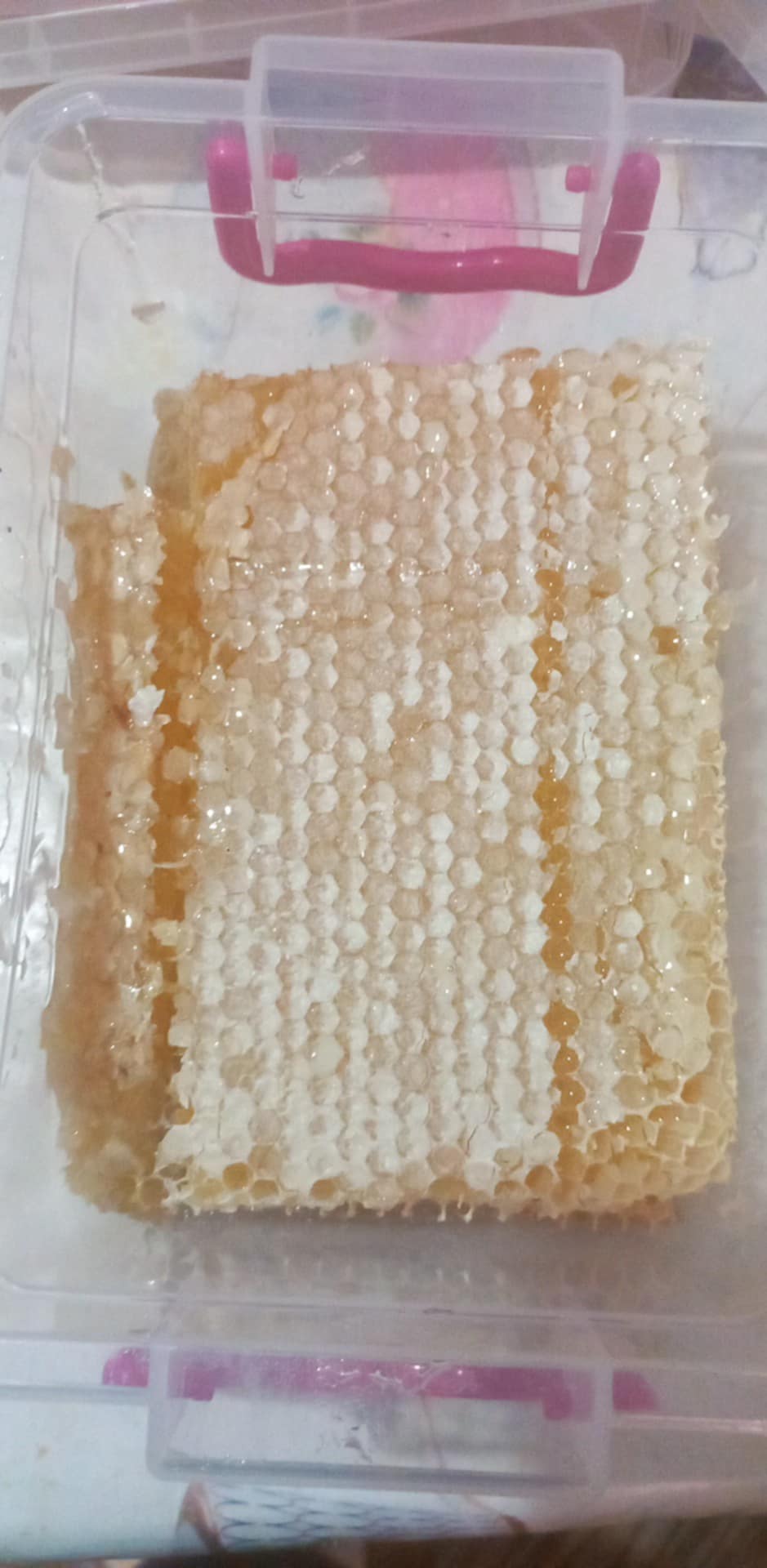 عسل بالشهدة